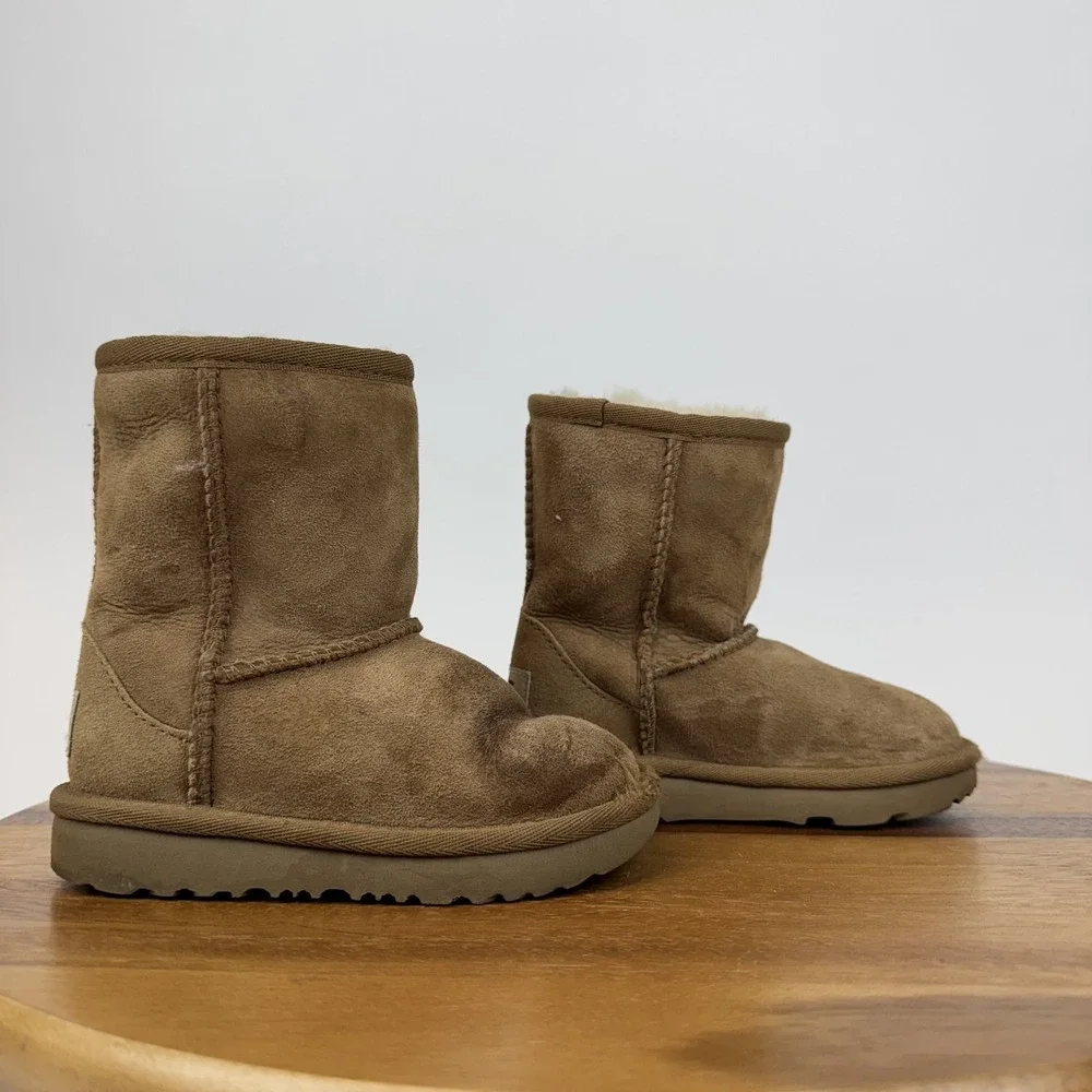 Little Kids Ugg Classic Tall II‎ Chestnut Brown Sheepskin Suede Boots Size 8 C